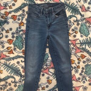 Women’s American Eagle next level stretch super high rise jeggings. Long length